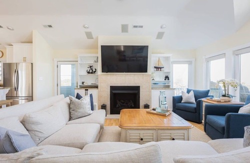 Ocean Sands Casa | Spacious and Relaxing with Beach Views, Elevator, Spa