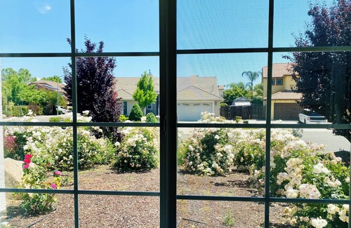 Raisin Casa | Spacious and Relaxing guest unit in Fresno