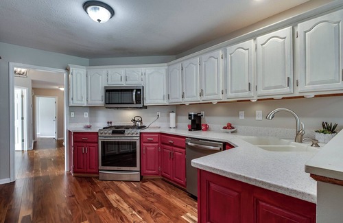 Tellico Village Casa | Spacious & Gorgeous Loudon Home