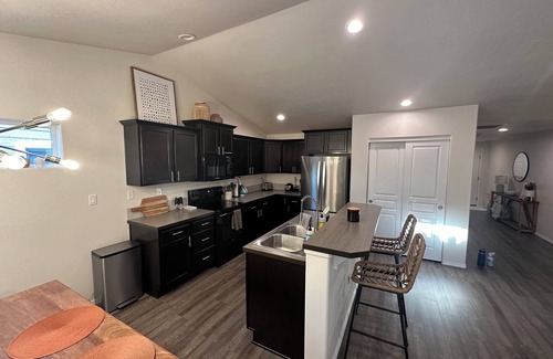 Kuna Casa | Spacious and stylish 3-bed 2-bath home with everything you need and more!