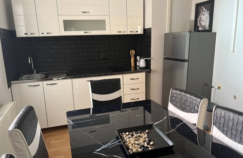 Nis Apartamento | Spacious apartment-5 minutes from the city center!