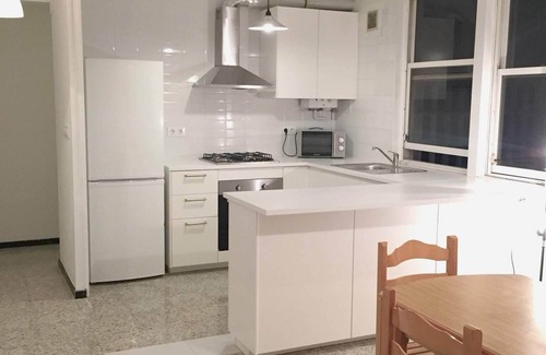 Ferrol Condominio | SPACIOUS APARTMENT ALL EXTERIOR IN THE CENTER OF FERROL WITH ELEVATOR