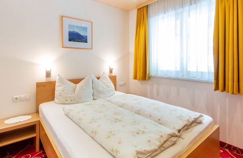 Tschagguns Apartamento | Spacious apartment in Tschagguns with garden