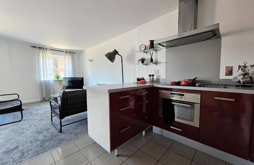 Northampton Apartamento | Spacious Apartment -2 Bedroom With 2 En-suite Bathrooms