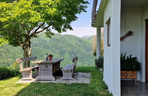 Kambresko Apartamento | Spacious Apartment in an old Farmhouse in Nature