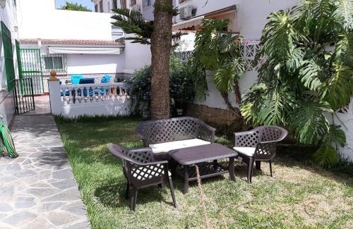 Arroyo de la Miel Casa | Spacious Apartment in Villa Noelia Benalmadena with Private Pool, Garden & Parking