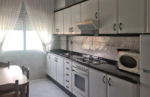 Laxe Apartamento | Spacious Apartment in Laxe with Balcony