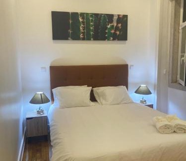 Penha de Franca Apartamento | Spacious apartment in Lisboa - 175 m² - Private Balcony