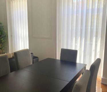 Penha de Franca Apartamento | Spacious apartment in Lisboa - 175 m² - Private Balcony