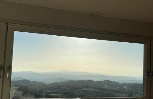 Manciano Apartamento | Spacious apartment in Manciano with view