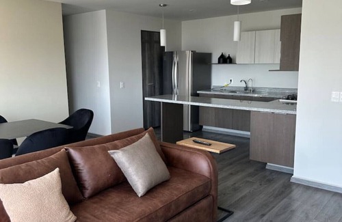 Tlajomulco de Zuniga Apartamento | Spacious Apartment in the South Zone
