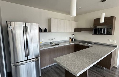 Tlajomulco de Zuniga Apartamento | Spacious Apartment in the South Zone