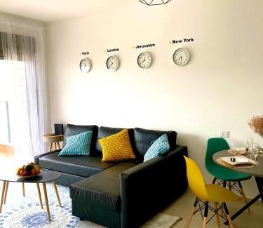 Acre Apartamento | Spacious Apartment in Trendy Akko/Acre