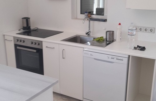 Foinikounta Apartamento | Amplio apartamento cerca de la playa con una vista única de Finikounda
