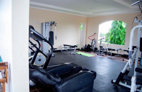 Oyster Bay Casa | Spacious Apartment near the Beach in Masaki