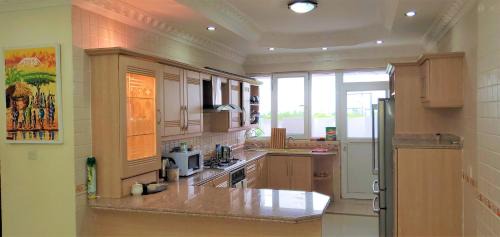 Oyster Bay Casa | Spacious Apartment near the Beach in Masaki