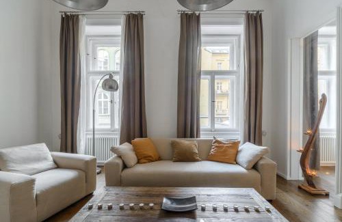 Nove Mesto Apartamento | Spacious apartment near the park