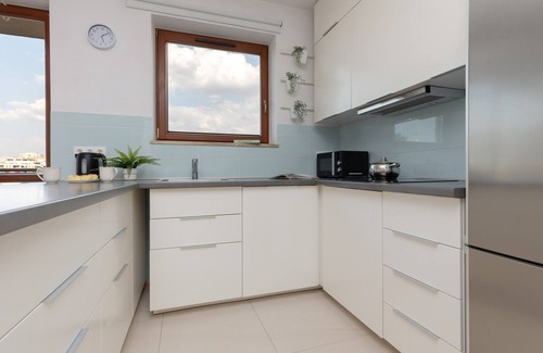 Bielany Apartamento | Spacious Apartment + Parking by Renters