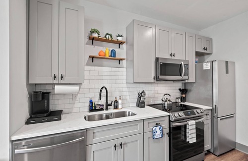 Rocky Mount Apartamento | Spacious Apartment, KING BED, Cozy, Close to Downtown