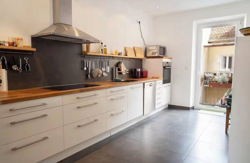 Altstadt - Sankt Lorenz Apartamento | Spacious apartment with balcony in the heart of the historic old town