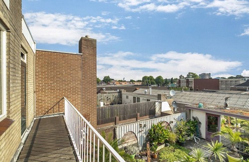 Municipality of Eindhoven Apartamento | Spacious Apartment with Roof Terrace in Eindhoven