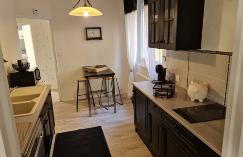 Thiers Apartamento | Spacious Apartment with Valley View - 2 Bedrooms in Thiers