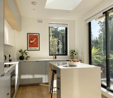 Kilburn Apartamento | Spacious apartment with terrace