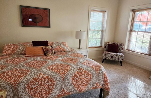 Linganore-Bartonsville Apartamento | SPACIOUS Apt in popular community w/ private patio, 8 min to Downtown Frederick