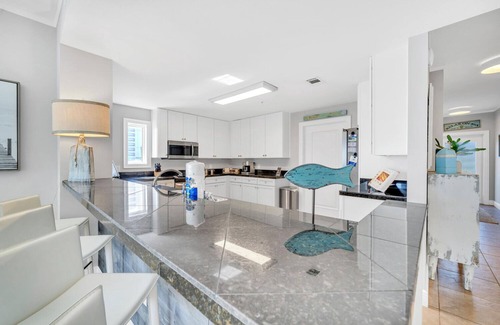 Seashore Village Condominio | 🐟Spacious Balcony-Across from Beach-Cassine Way-30A Blue Sky Breeze🐟