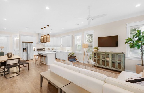 Grayton Beach Casa | ☀️Spacious Balcony-Luxury 30A-Bikes-Pool-Grayton 91