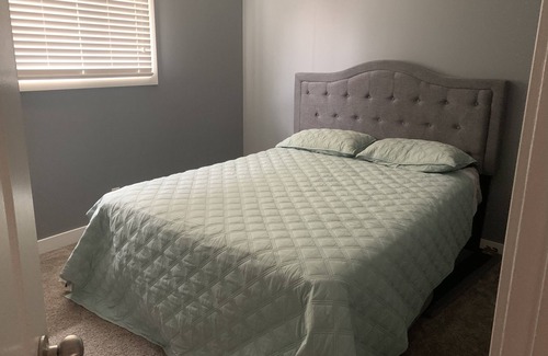 Sylvan Lake Casa | 3 bedroom family get-a-way in Sylvan Lake AB.