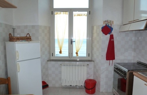 Civitavecchia Apartamento | Apartamento espacioso frente al mar