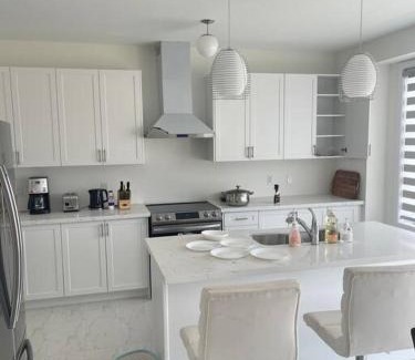 Wasaga Beach Casa | Spacious Beachside Retreat in Wasaga Beach