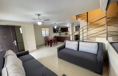 Apodaca Casa | Amplia, hermosa terraza y comoda