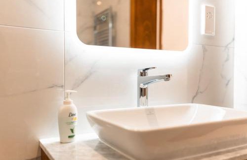 Sliema Apartamento | Spacious - Beautiful - Sea Front