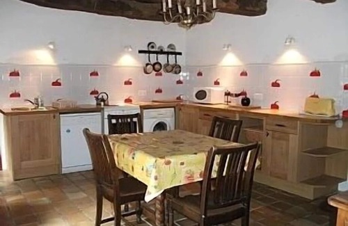 Mohon Casa | Spacious, beautifully restored Farmhouse in quiet rural Hamlet near Josselin, Brittany