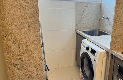 Dois de Julho Apartamento | Spacious Bedsitter View to the Bay of All Saints