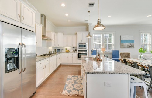Santa Rosa Beach Casa | Spacious Blue Mountain Beach home! Resort Pool, Hot Tub & Bikes!