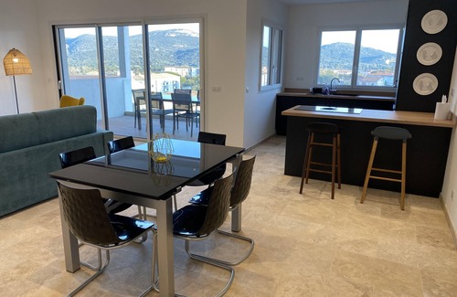 Porto-Vecchio Apartamento | Spacious, bright apartment on the harbour for 4 to 6 people