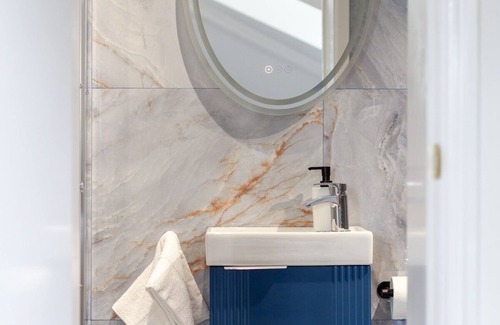 Fortune Green Apartamento | Spacious & Bright Studio flat