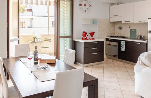 Santa Maria Novella Apartamento | Spacious & Bright & Private Parking in Florence,Just Minutes to Historic Center