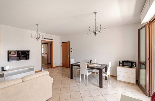 Santa Maria Novella Apartamento | Spacious & Bright & Private Parking in Florence,Just Minutes to Historic Center