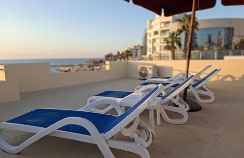 Qawra Casa | Spacious Bugibba Seafront Home 3BR Free Parking Free WiFi
