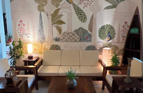 Sushant Lok Casa | Spacious bungalow with 8 bedrooms and WiFi, AC in charming Gurugram