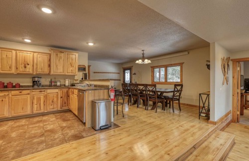 Lead Cabina | Spacious Cabin-Terry Peak-Hot Tub-ATV Trails-Ski