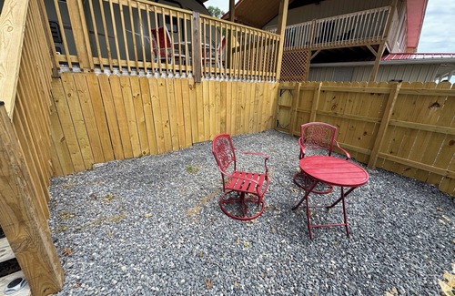Dandridge Cabina | Spacious Camper on Douglas Lake - Maple - With Optional Boat Slip!