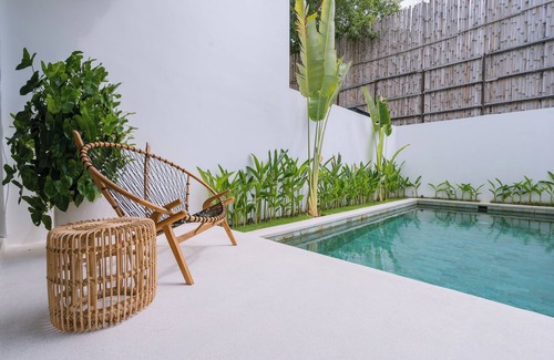 Tibubeneng Villa | Spacious Canggu Villa w/ rooftop & private plunge pool Unity Villa #1