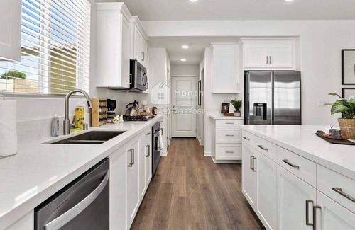 Lancaster Casa | Spacious Castle on Ave L12 #41796