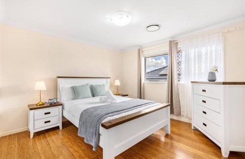 Sunnybank Casa | Spacious Central located Family House at Sunnybank