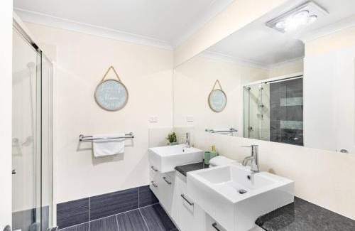 Sunnybank Casa | Spacious Central located Family House at Sunnybank